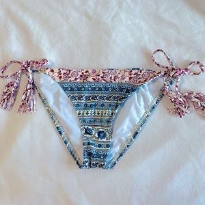 BILLABONG Bikini Bottom / Like New/ Size S